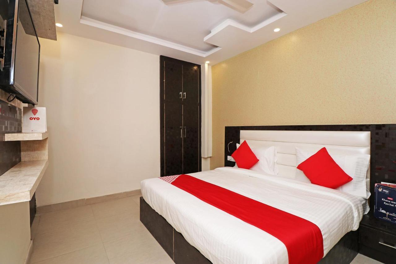 Oyo 25130 Hotel Royal Inn Nueva Delhi Exterior foto