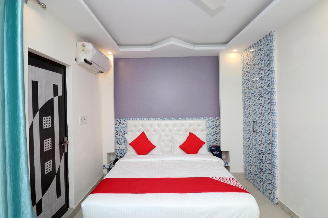 Oyo 25130 Hotel Royal Inn Nueva Delhi Exterior foto